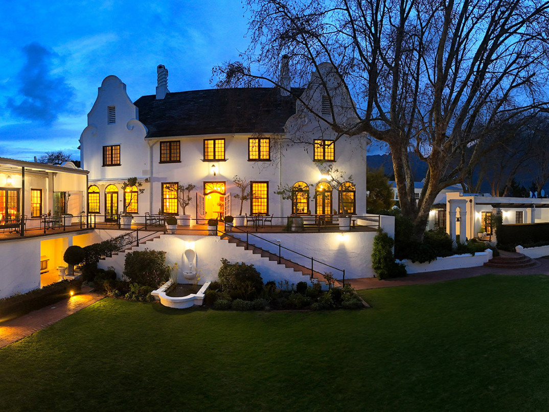Ss Collection Claremont Video Evening Manor House