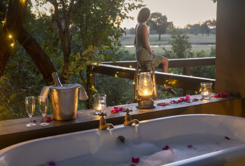 Ss Collection Product Landing Intro Romantic Bath