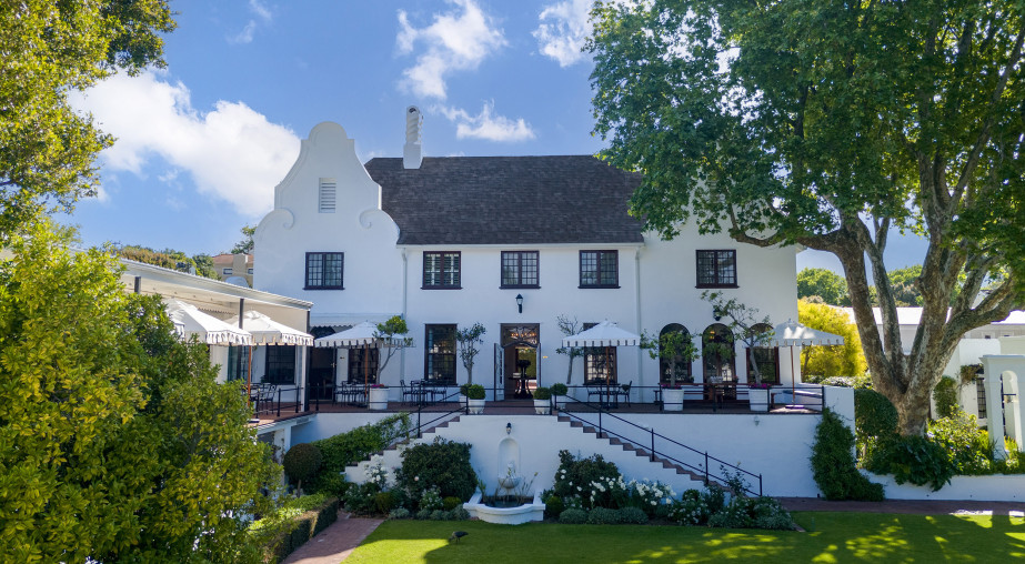 Ss Collection Private Travel Gallery Claremont Front View Manor House